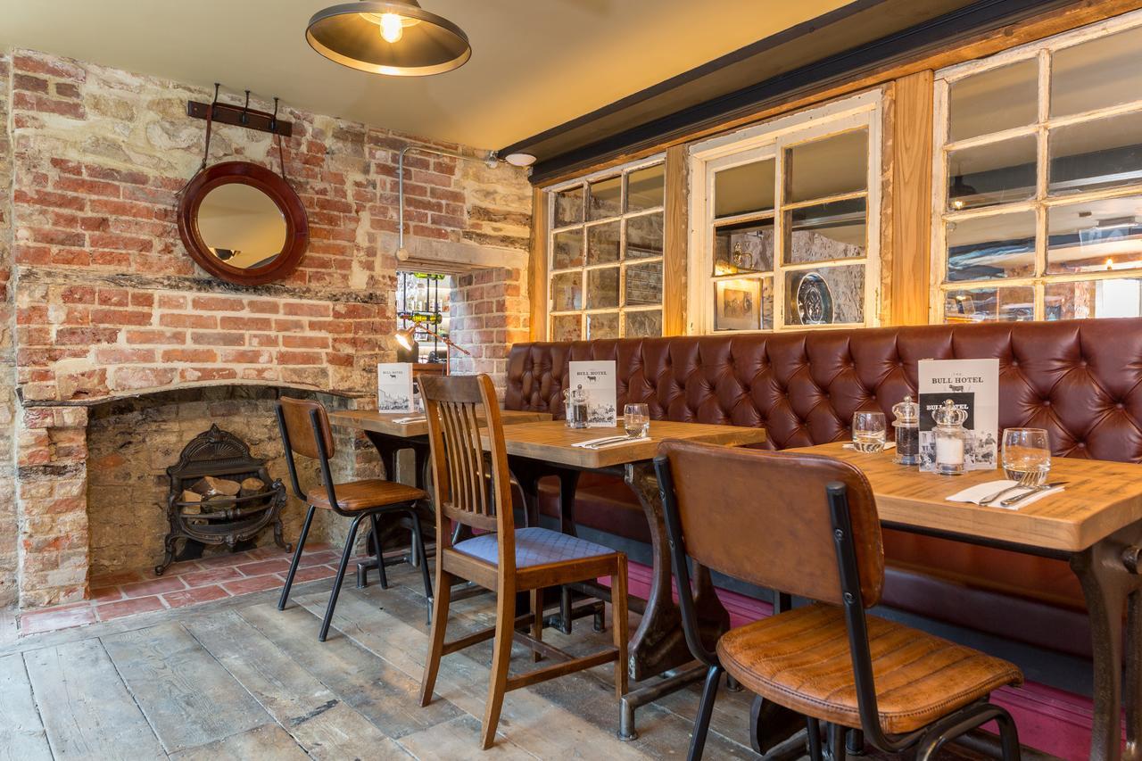 The Bull Hotel Olney Buitenkant foto